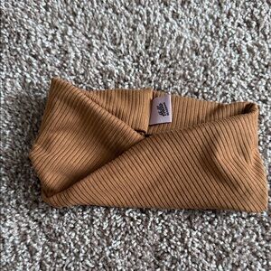 Stylish Brown Ribbed Headband